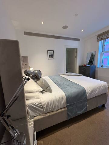 Selfridges Oxford Street by Estatesmen gallery image 4