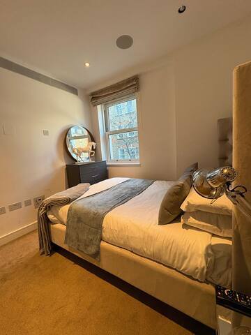 Selfridges Oxford Street by Estatesmen gallery image 5