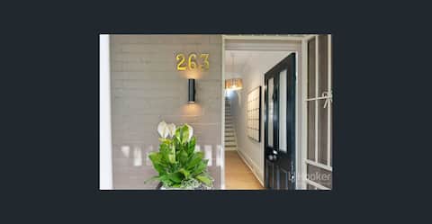 Skyline on Forbes - 4 bedroom home Darlinghurst