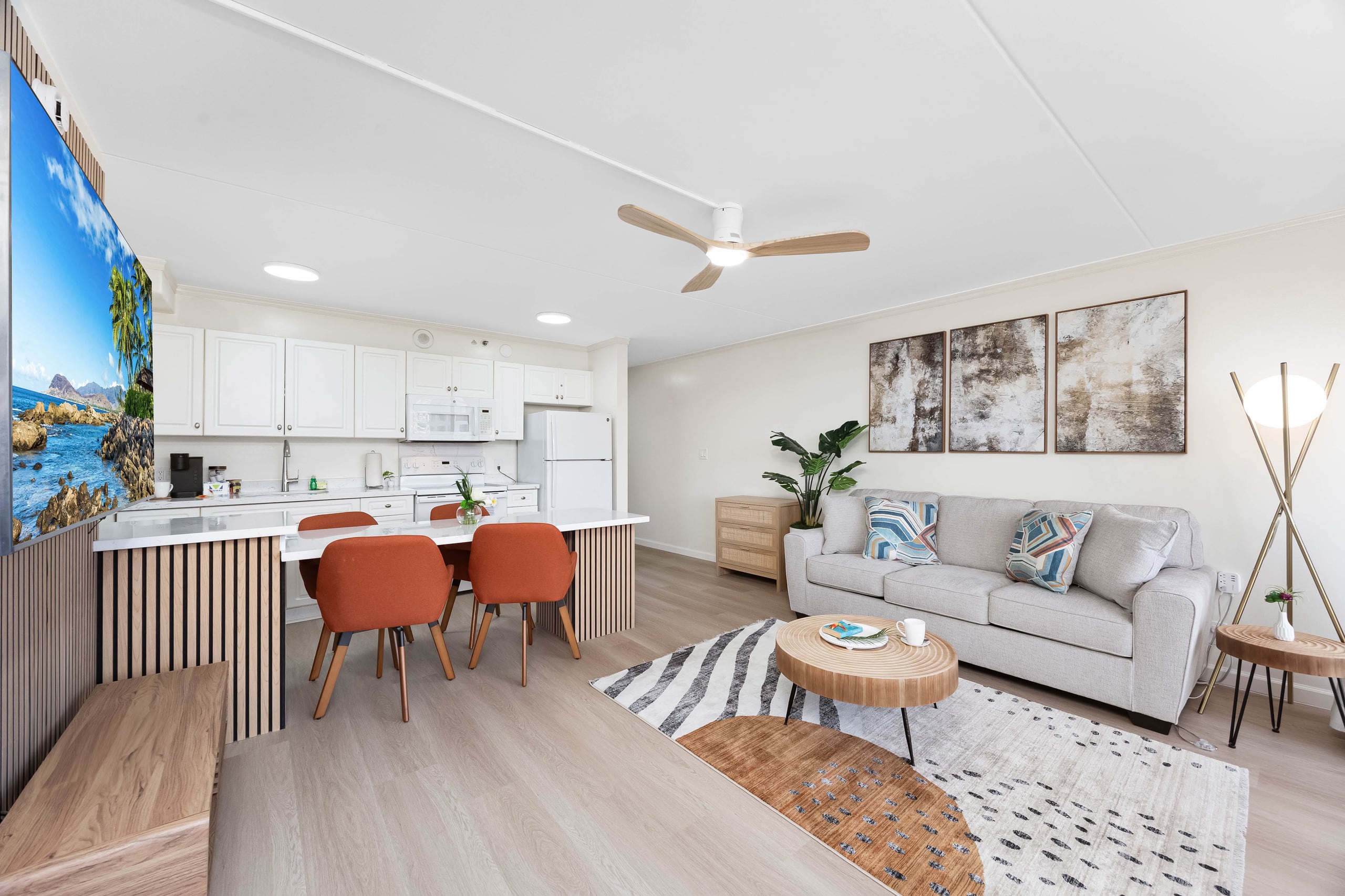 Condo in Honolulu · ★4.77 · 1 bedroom · 3 beds · 1 private bath - Image 18