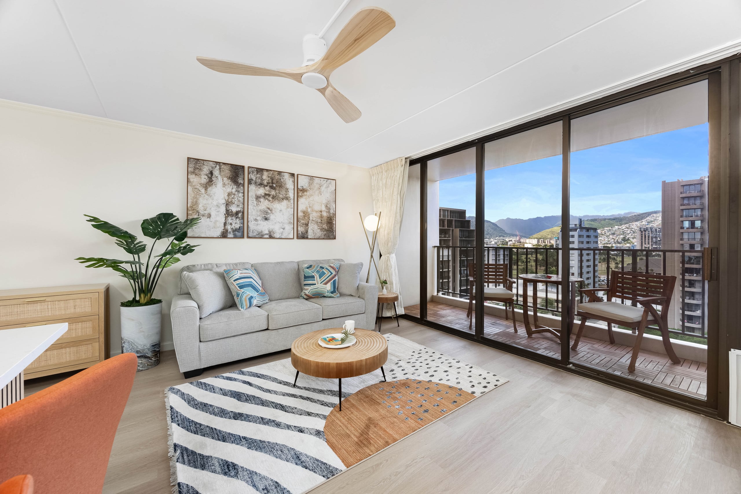 Condo in Honolulu · ★4.77 · 1 bedroom · 3 beds · 1 private bath - Image 14