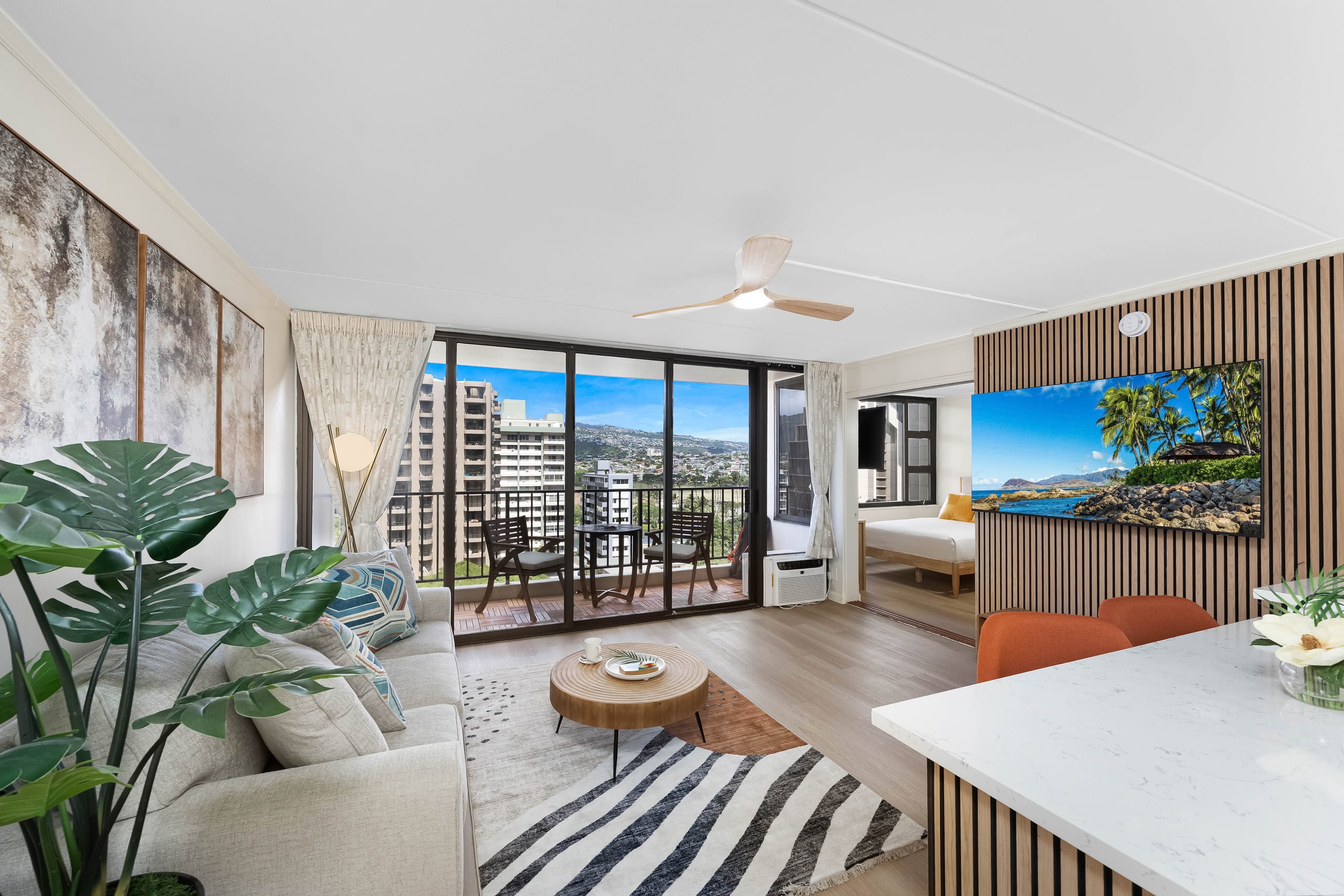 Condo in Honolulu · ★4.77 · 1 bedroom · 3 beds · 1 private bath - Image 3
