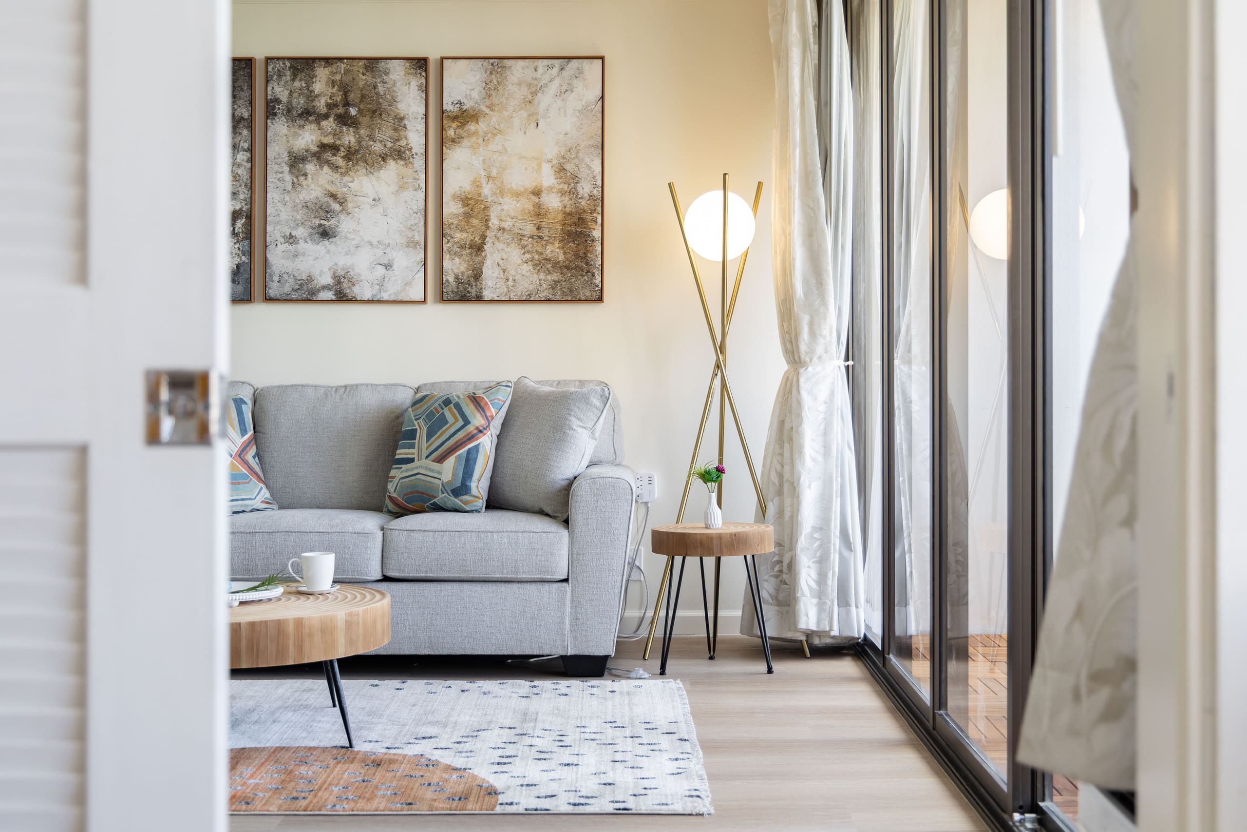 Condo in Honolulu · ★4.77 · 1 bedroom · 3 beds · 1 private bath - Image 9