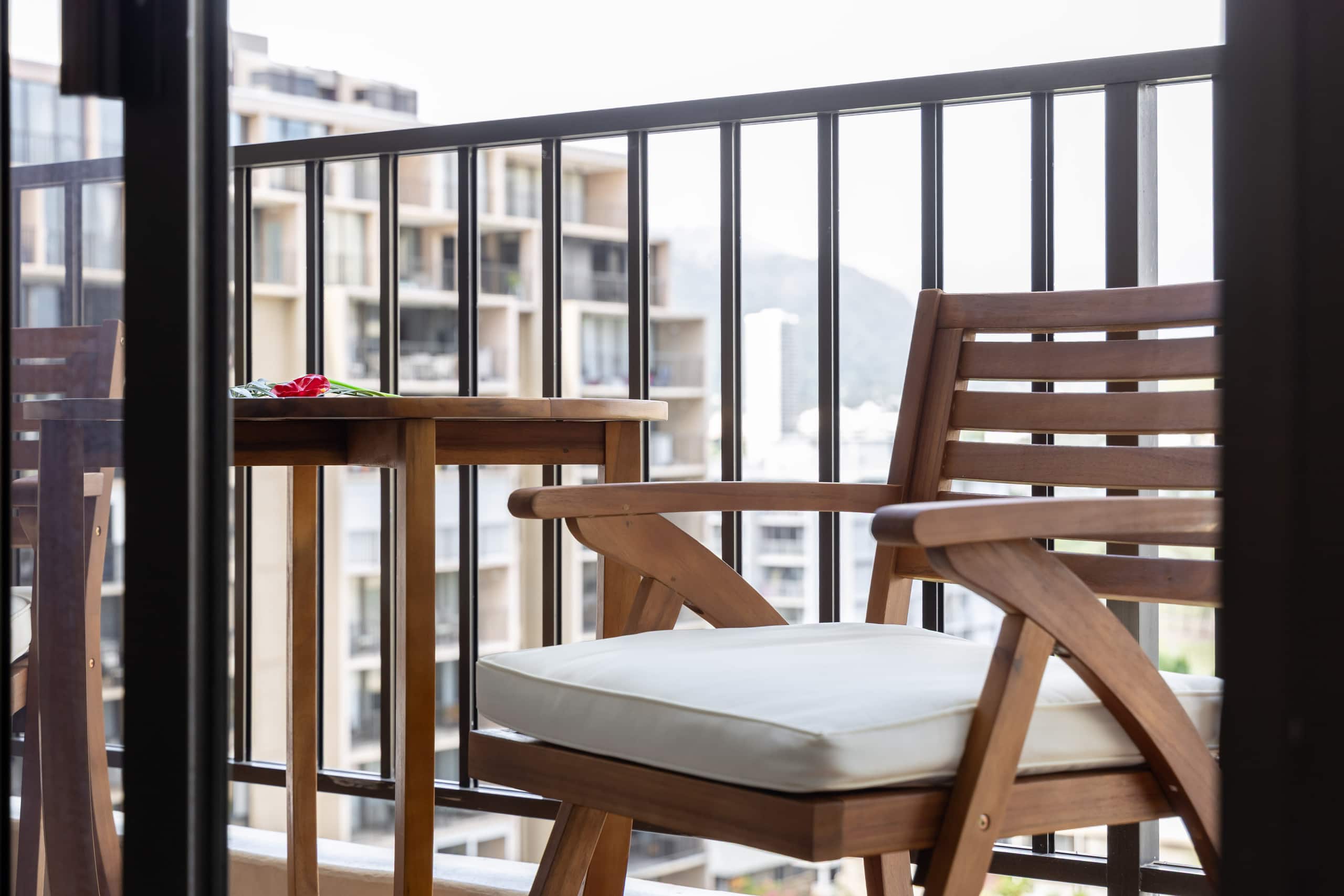 Condo in Honolulu · ★4.77 · 1 bedroom · 3 beds · 1 private bath - Image 46