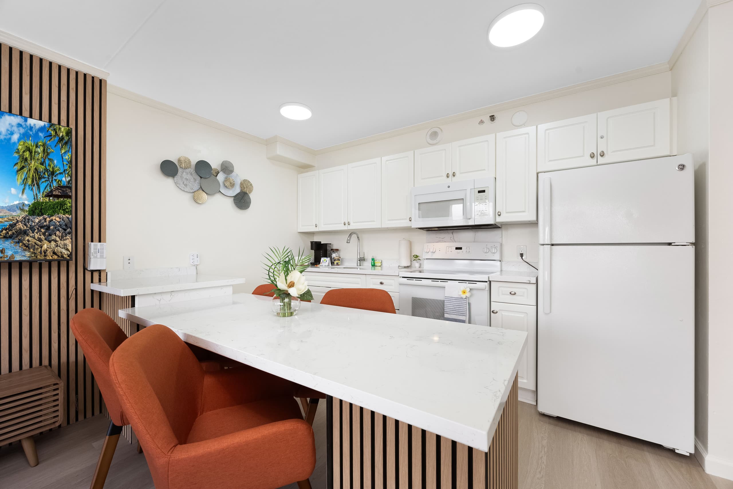 Condo in Honolulu · ★4.77 · 1 bedroom · 3 beds · 1 private bath - Image 27