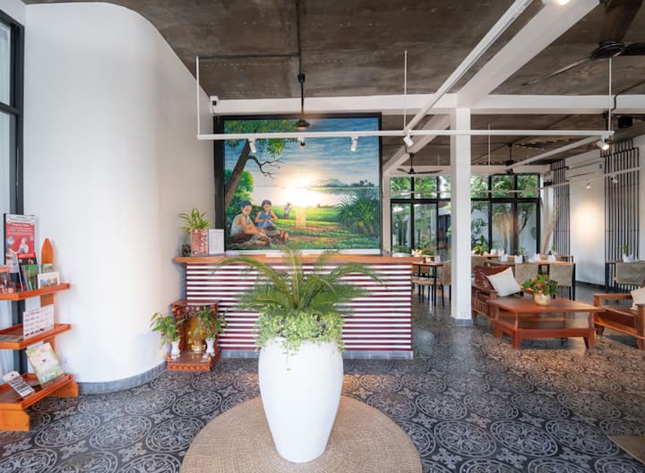 Family/group Unique 3-bedroom Villa + Pool Access - Camboya