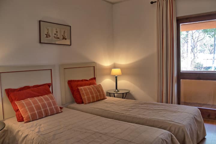 Quarto 2 (cama de solteiro)