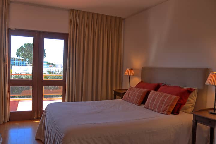 Suíte principal (cama de casal)