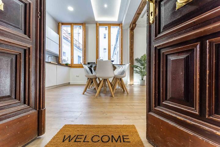 Luxury Apartment La Latina gallery image 5