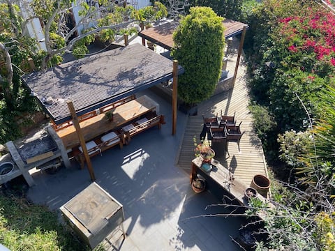 House for groups | Patio, grill and views | 2 cars