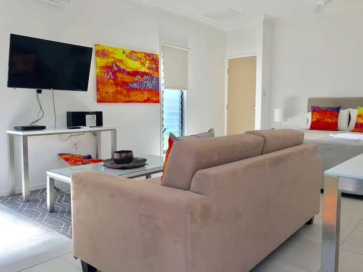 Saltwater Villa - Woodgate