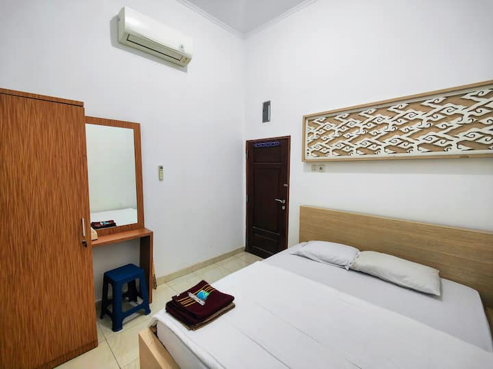 Pet Friendly - Kenvan Home - Cirebon