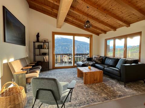 Casa Campanula - No. 1 Airbnb in Laax