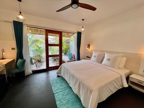 Tropical Room in Dhigurah
