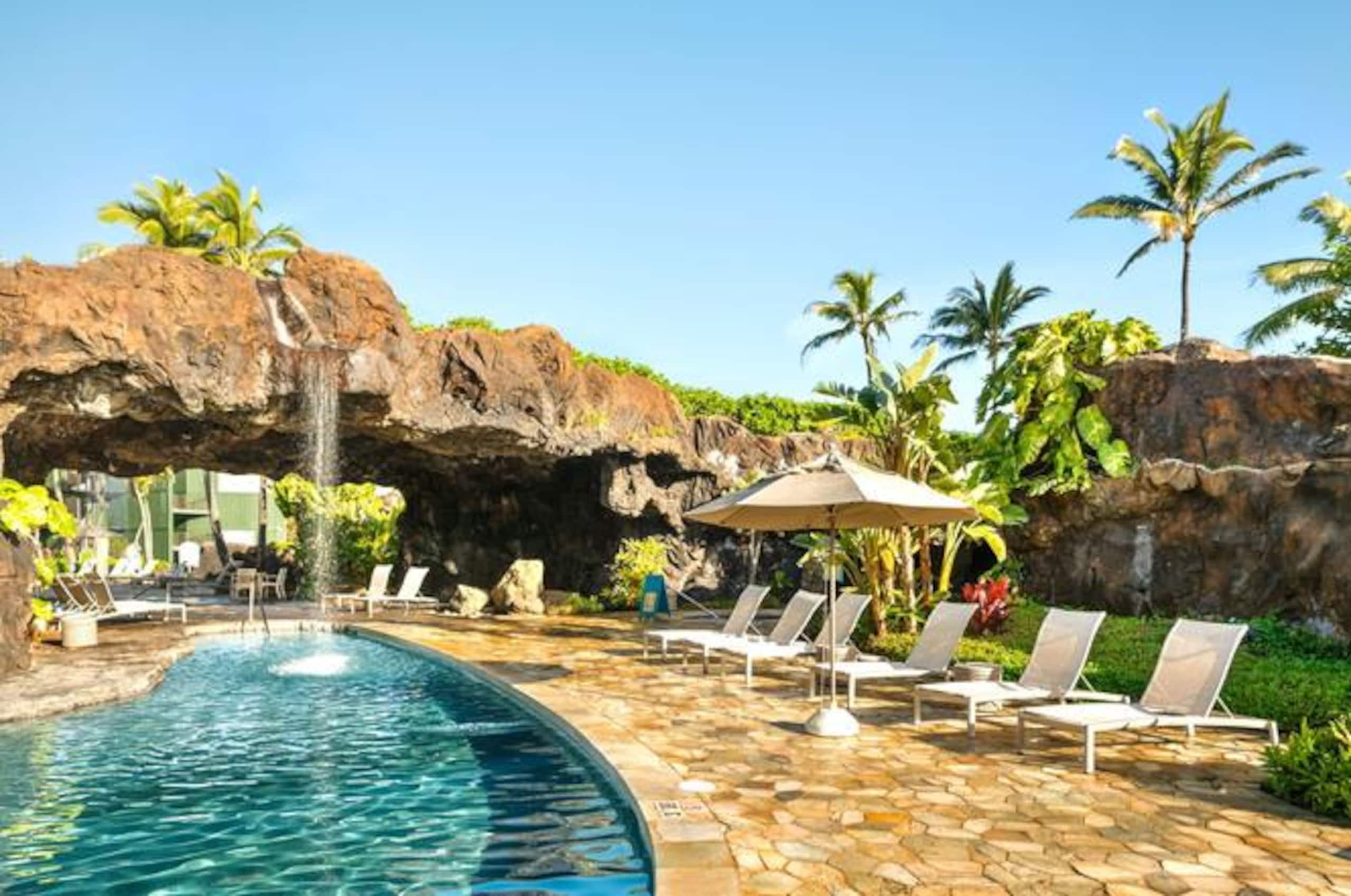 Resort in Lihue · ★4.95 · 1 bedroom · 2 beds · 1 private bath - Image 48
