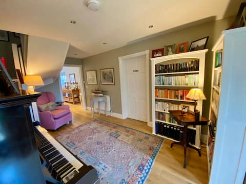Top performing Airbnb: Home in Bath in Charlcombe