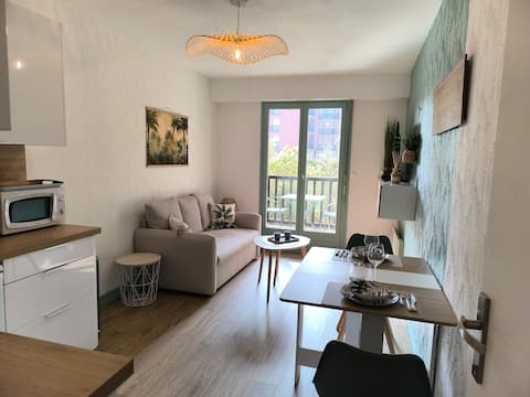 Top Airbnb: Cozy nest 50 m from the beach in Cabourg