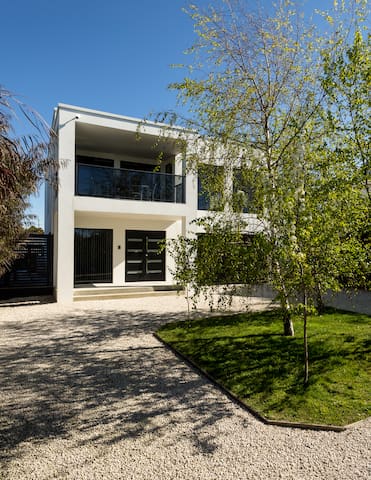 Pearl, for Parties of People