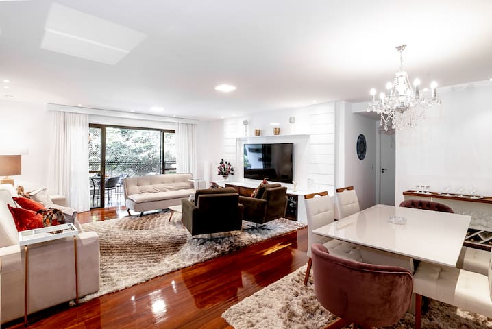 Apartamento Luxo ao lado metrô Barra da Tijuca