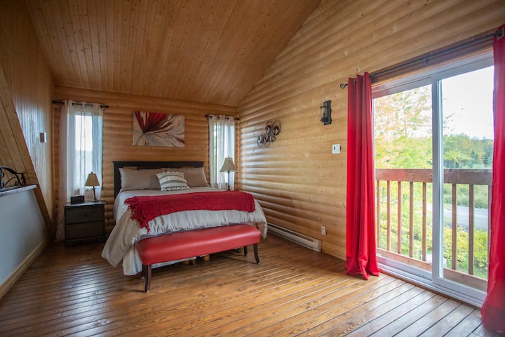 Спалня на горния етаж