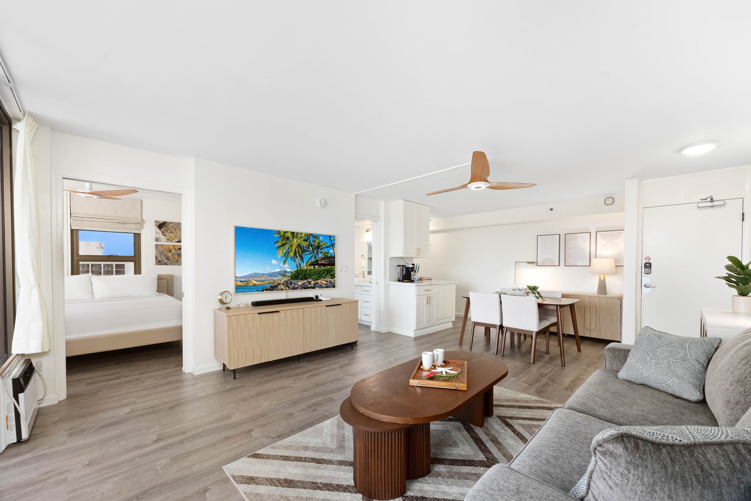 High-floor retreat w/ sweeping ocean & city views - Image 9
