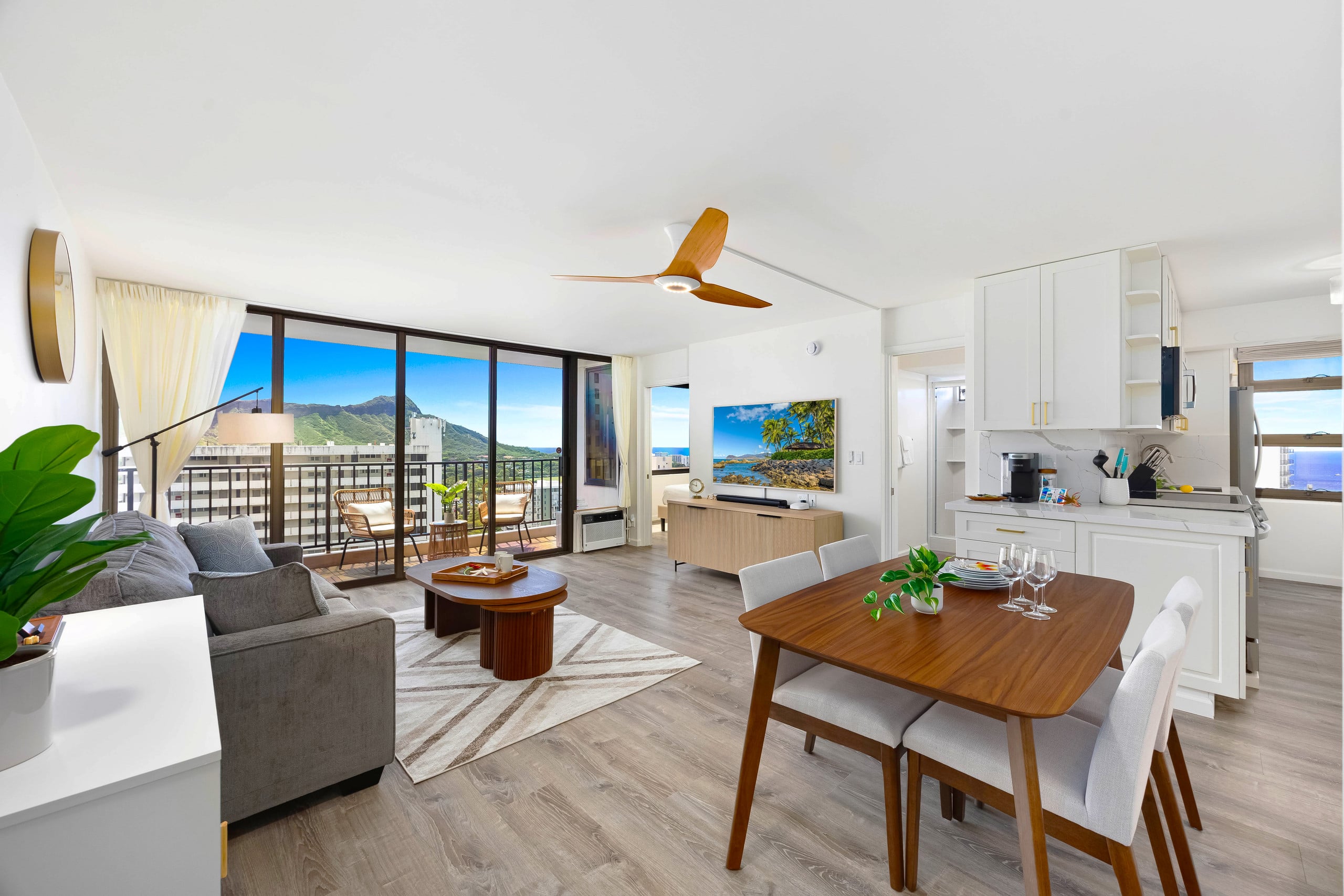 High-floor retreat w/ sweeping ocean & city views - Image 13