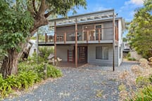 Island Treetops * rental in Smiths Beach