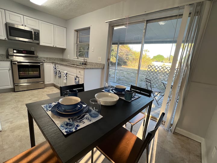 Close To Cruise Port- Beach And Space Center - Cocoa, FL