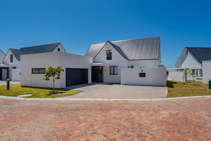 Local Real Estate managed Airbnb listing 2