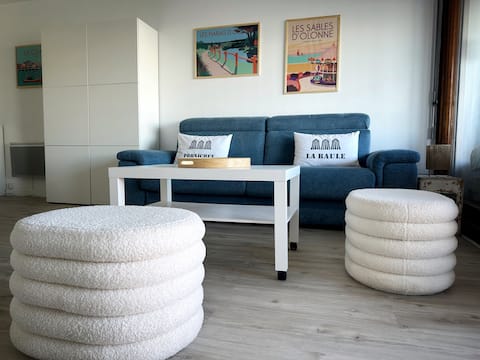 Popular Airbnb listing: Modern and bright apartment - Sea view in Les Sables D'olonne