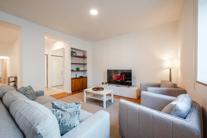 [Sempione] Spacious Apt – A/C -Free Parking gallery image 2