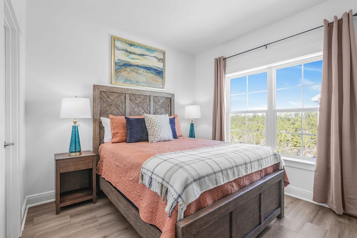 Queen Bed