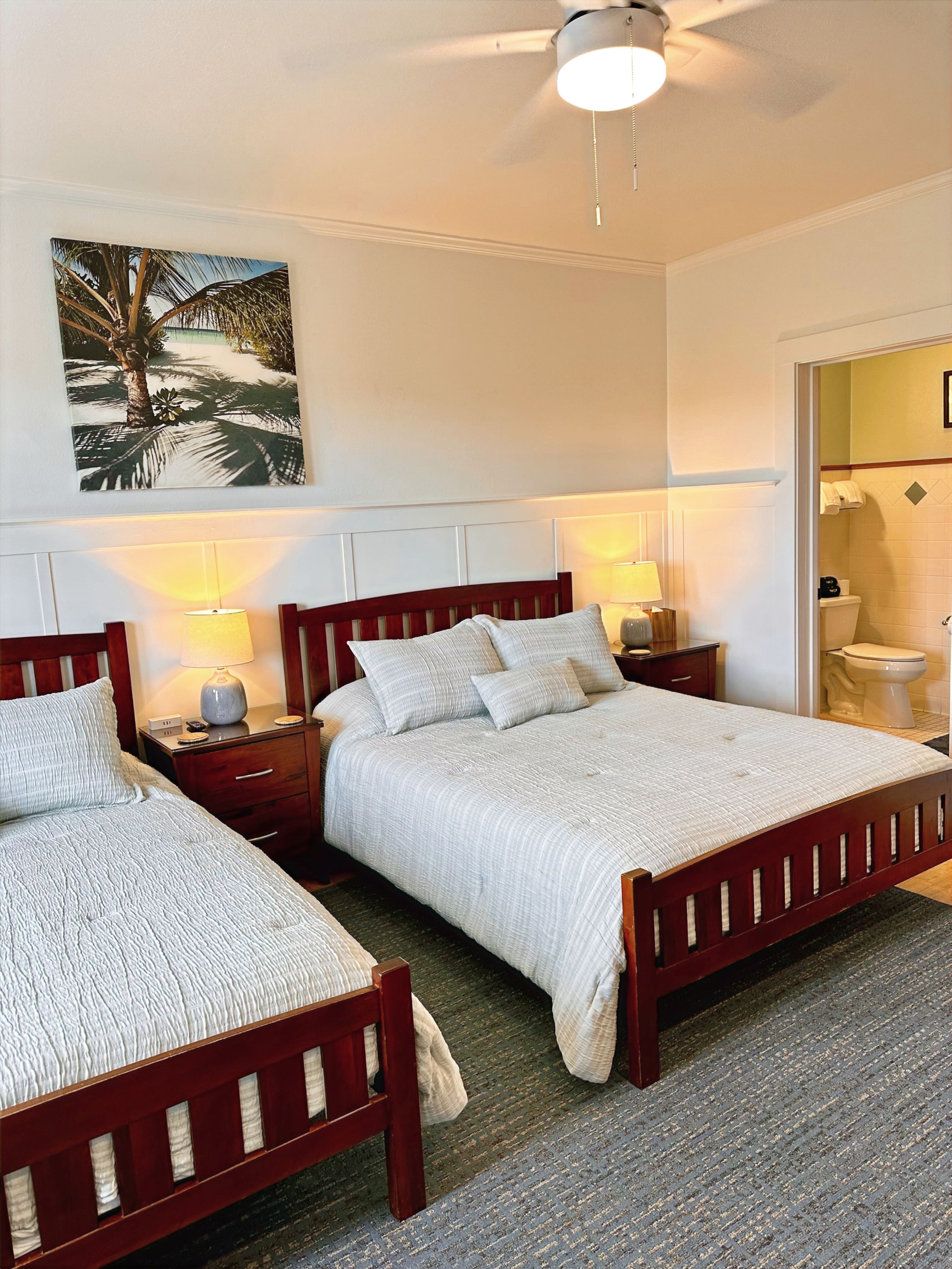Hilo Town Inn Room 5 - Image 1