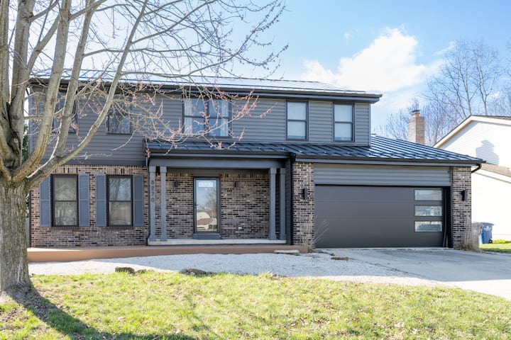 Stylish 4 Bed 2.5 Bath Home in Reynoldsburg