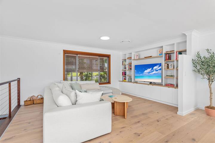 Vivid Retreat gallery image 5