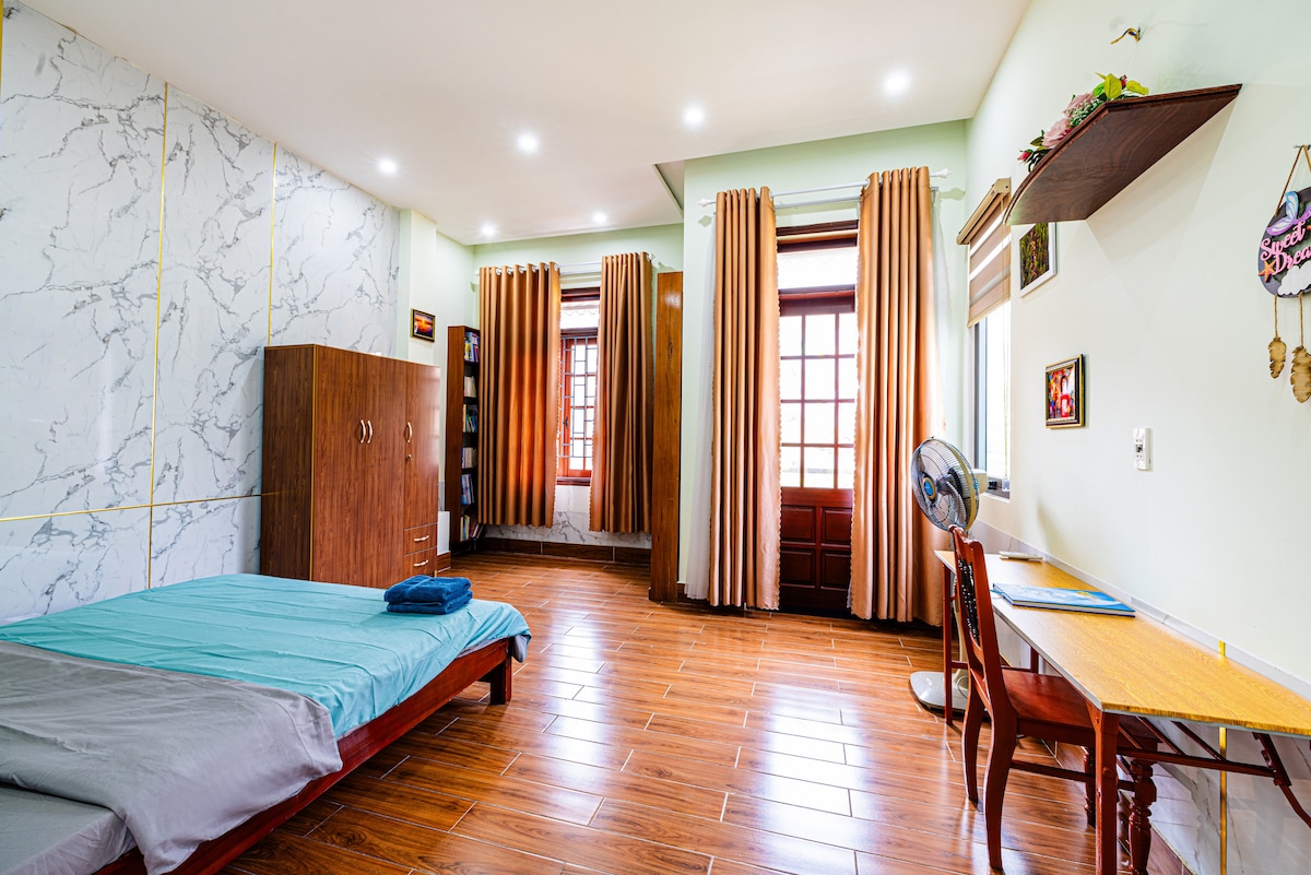 חדר שינה מרווח