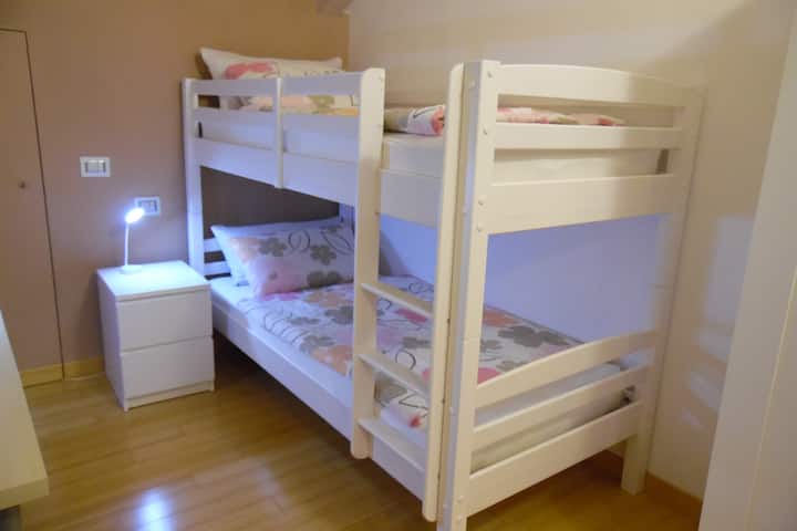 საძინებელი 2