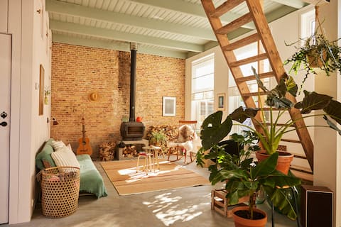 Successful Airbnb property: Quiet place with city garden in Wijk 01 Sneek