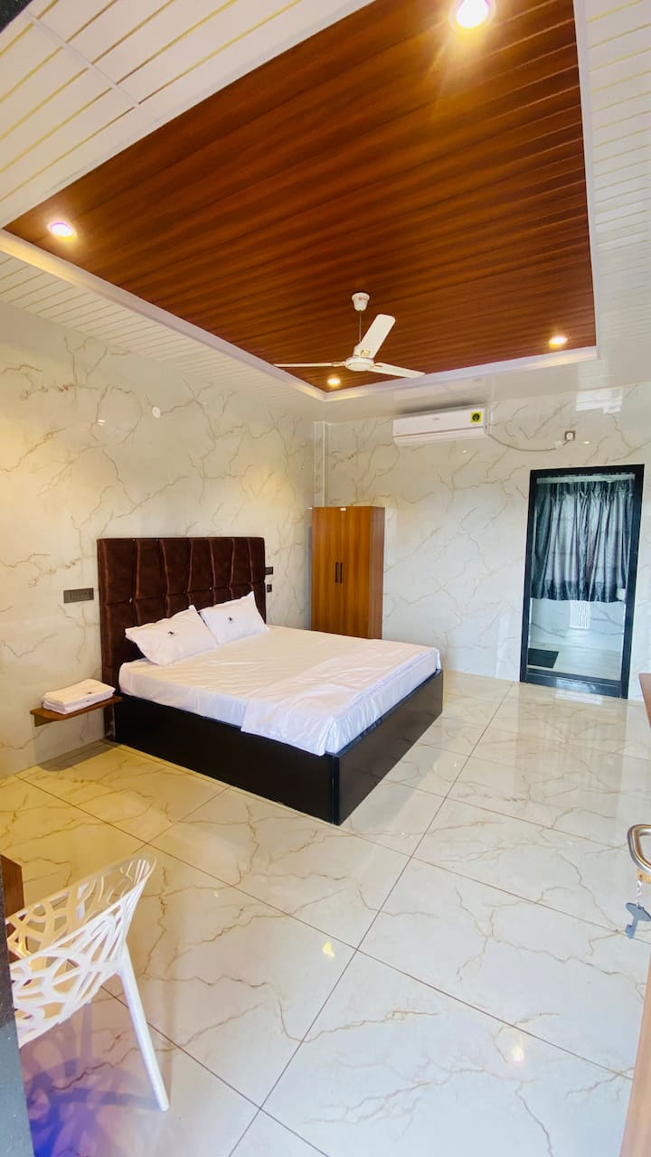B Square Resorts - 