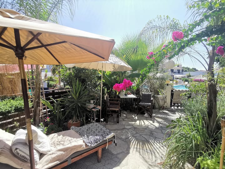 House With Pool Near Beach - Pafos