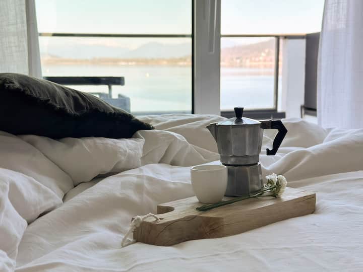 Charlie — Lakeview Penthouse With Pool - Arona