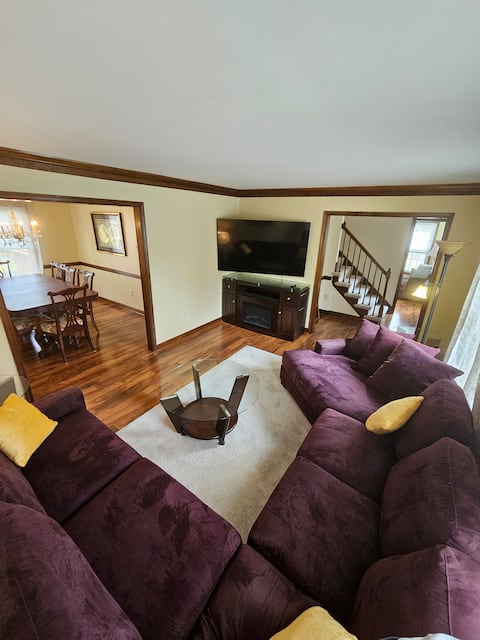 Pennwood Place - The Place to Stay!