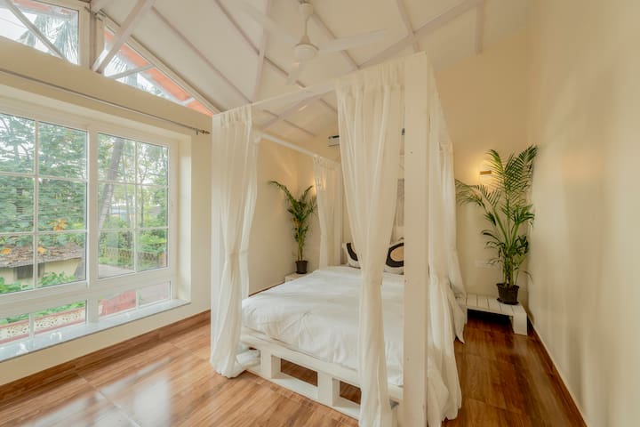 Lazy Daze Stays managed Airbnb listing 3