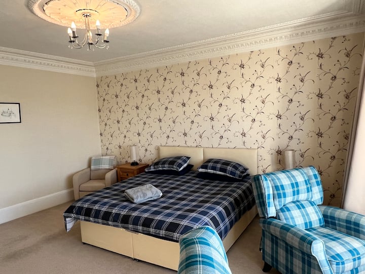 Double Bedroom - WaterSide  Broughty Ferry Scotland