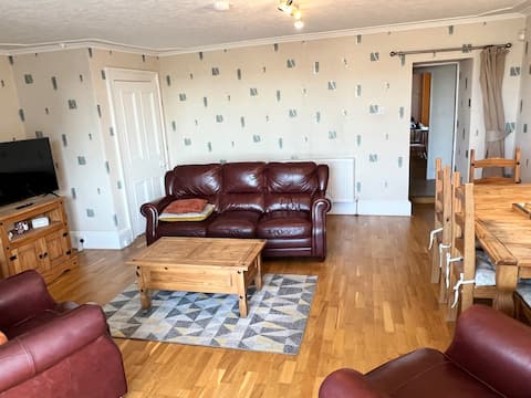 Top performing Airbnb: Waterside - Broughty Ferry - House by the beach in Dundee