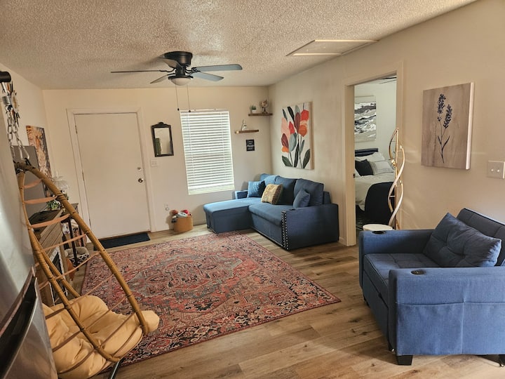 The Bluejay Cottage - Lubbock, TX