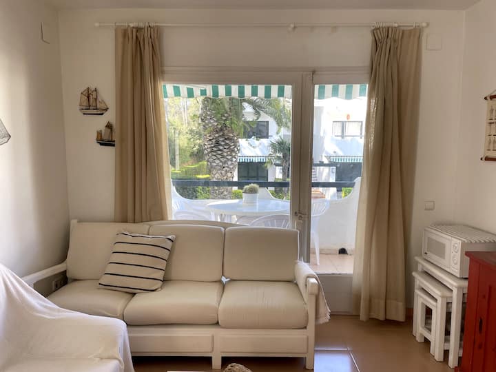 Apartament Amb Piscina A Pals - Costa Brava