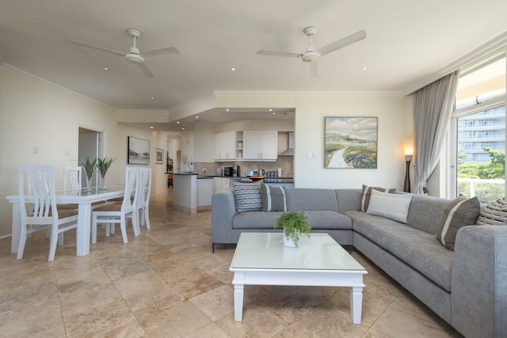 101 Oyster Schelles - By Stay In Umhlanga - Umhlanga