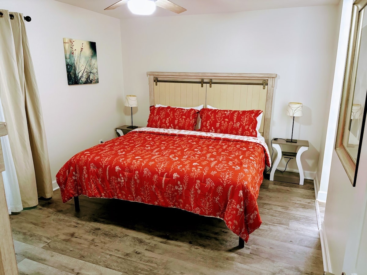 Popular Airbnb listing: Saluda Retreat in West Columbia