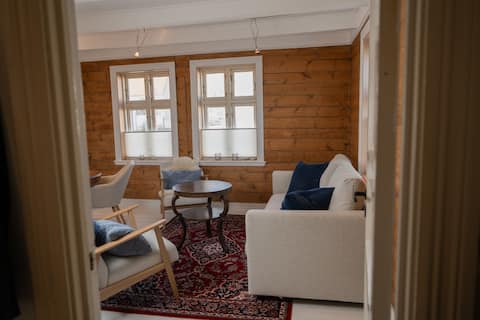 Top Airbnb: Unique Wooden House | Cozy Outdoor Area | Central in Stavanger